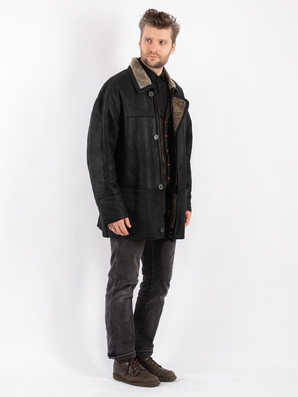 Vintage 90's Men Sheepskin Coat in Black