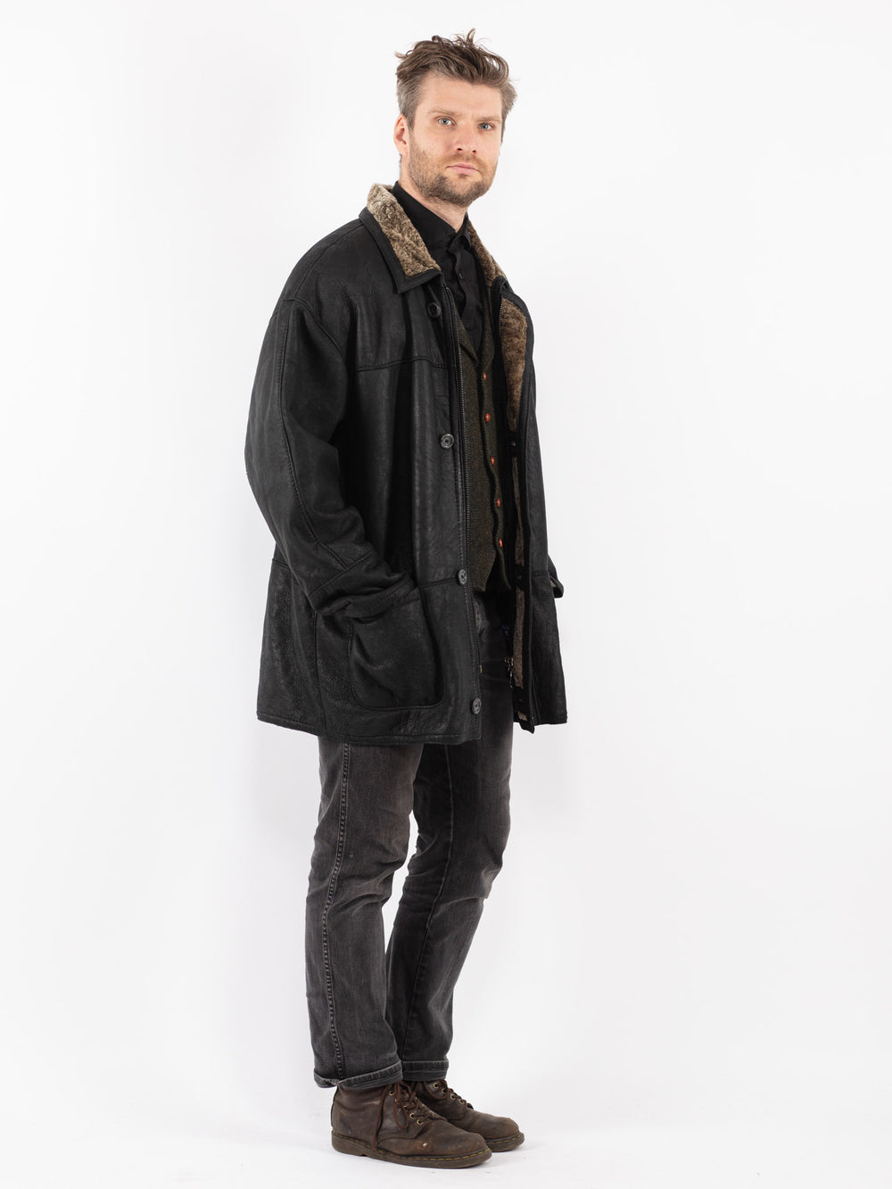 Vintage 90's Men Sheepskin Coat in Black