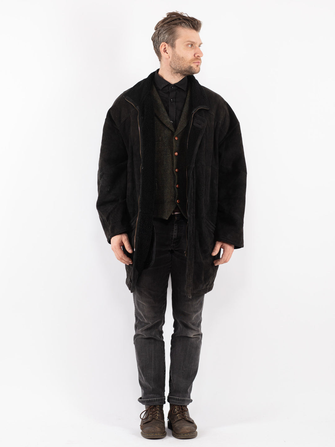 Vintage 90's Men Sheepskin Coat in Black