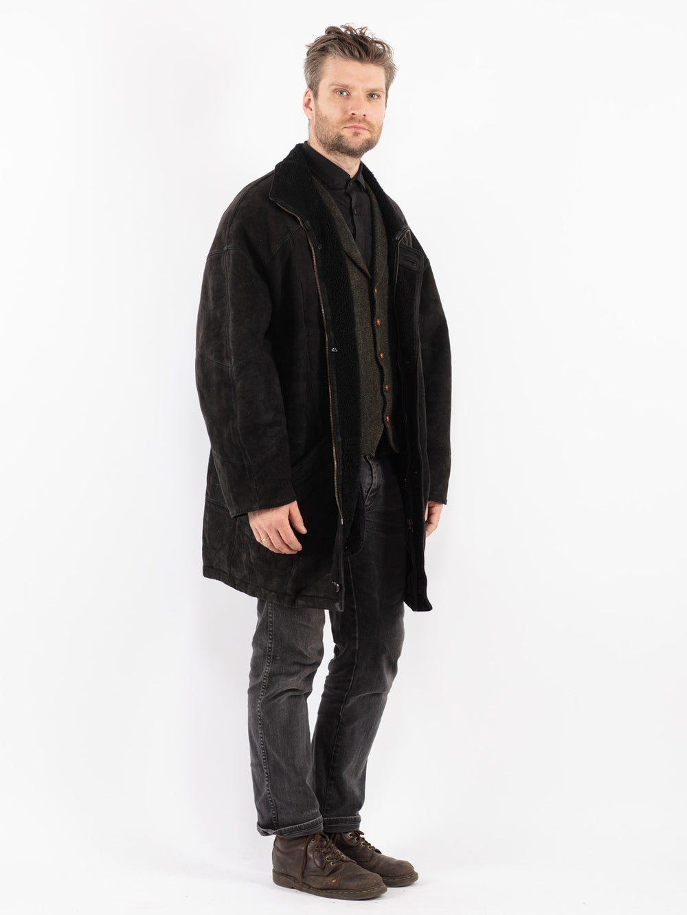 Vintage 90's Men Sheepskin Coat in Black