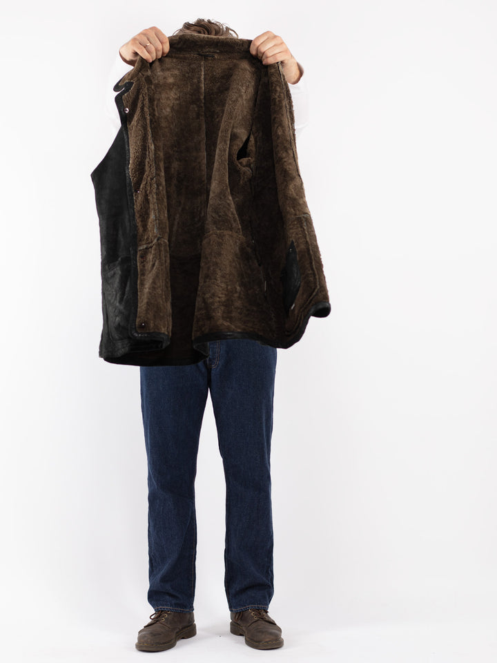 Vintage Men Sheepskin Coat in Black