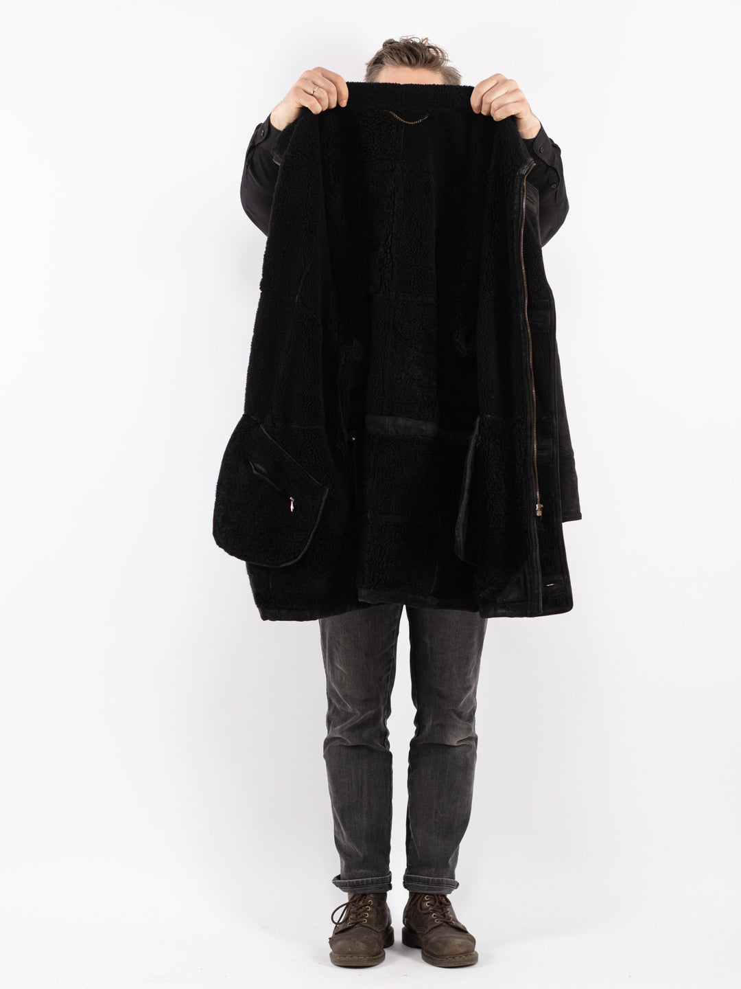 Vintage 90's Men Sheepskin Coat in Black