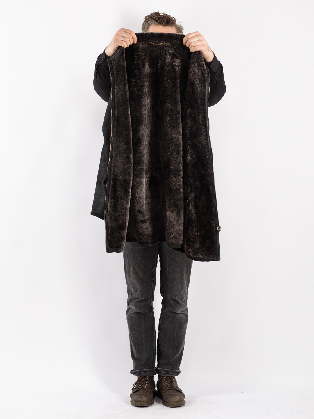 Vintage 90's Men Sheepskin Coat in Black