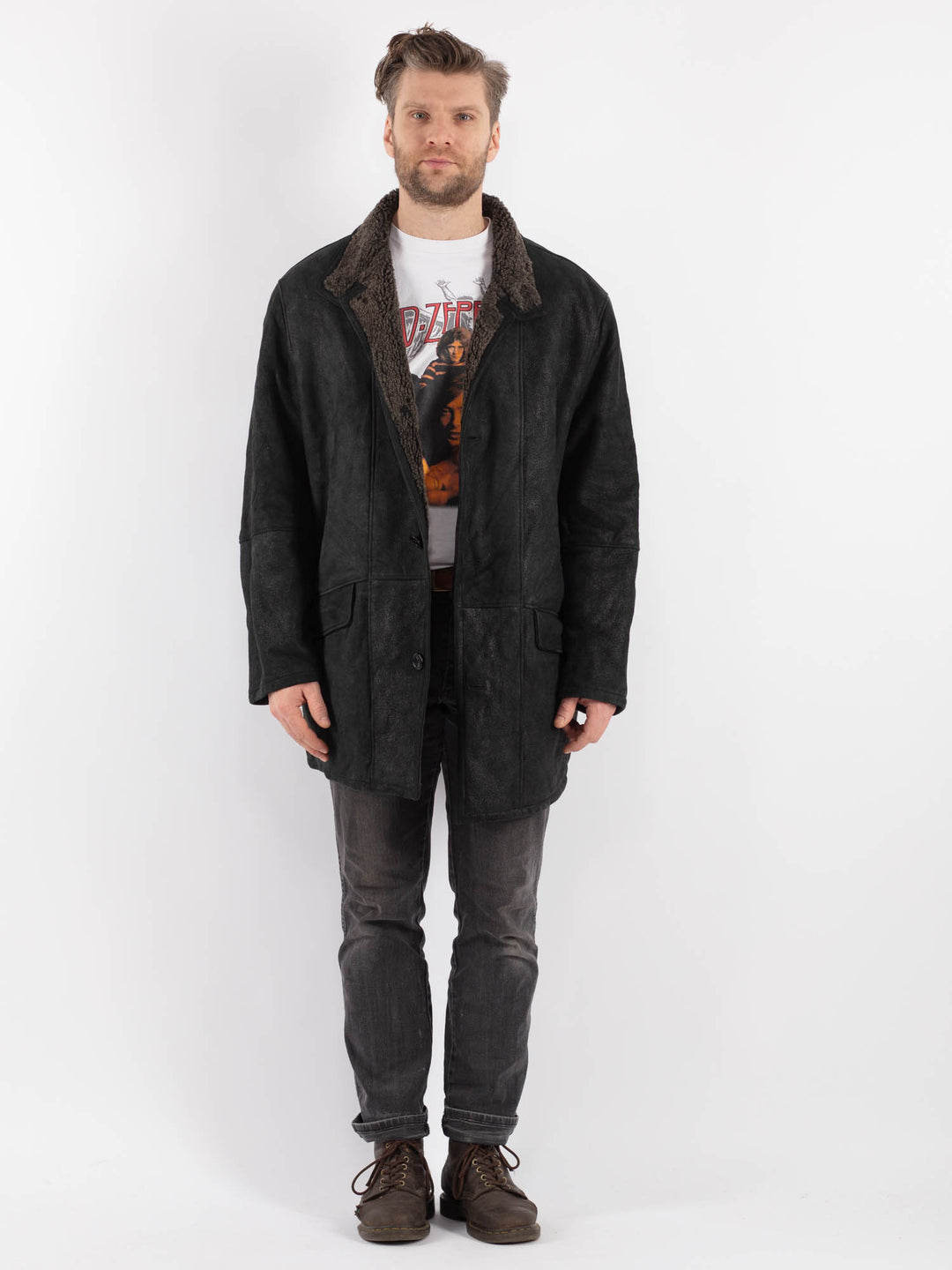 Vintage 90's Men Sheepskin Coat in BlackZ563