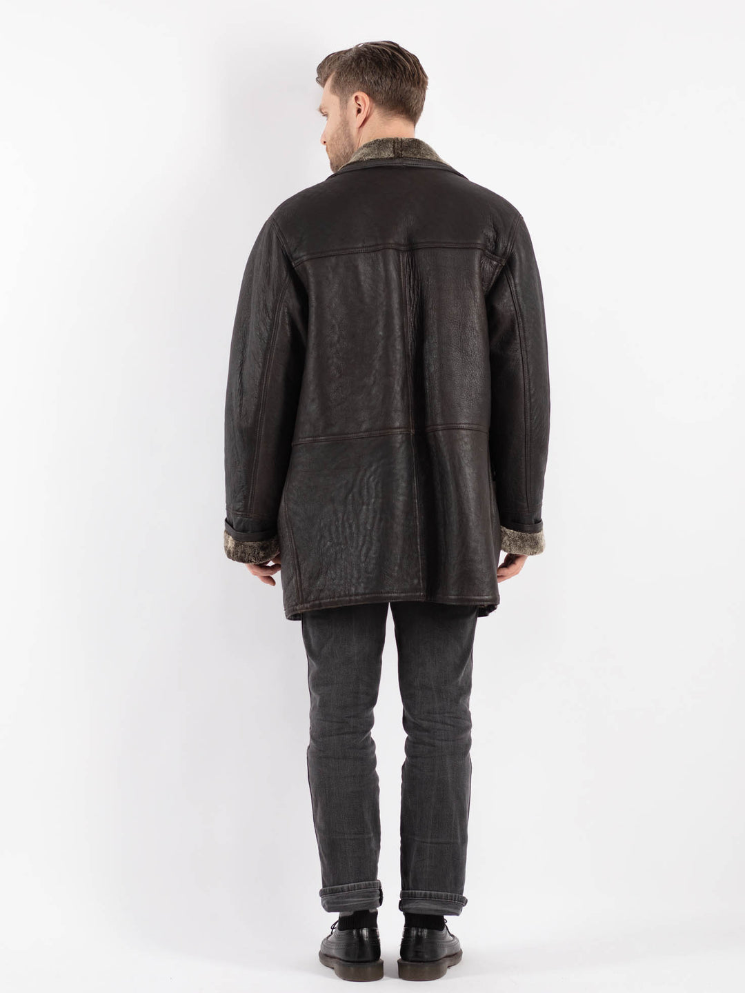 Vintage 90's Men Sheepskin Coat in BlackZ470