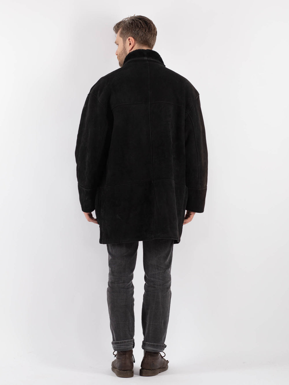 Vintage 90's Men Sheepskin Coat in BlackZ564