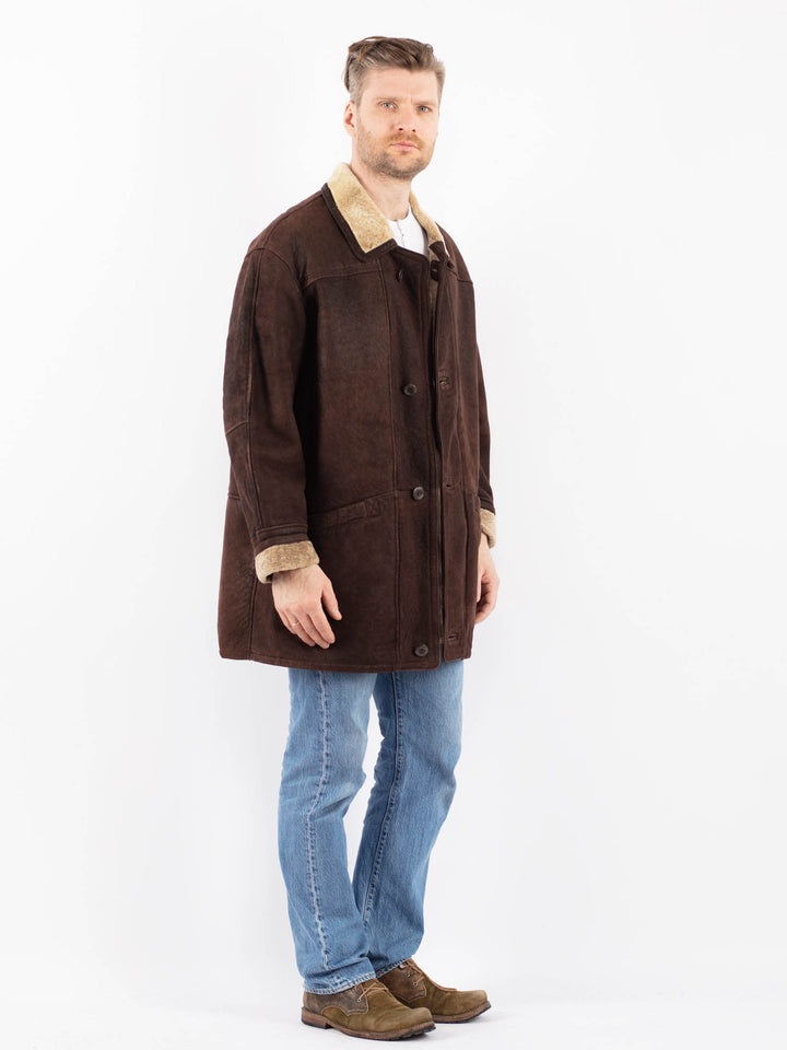 Vintage 90's Men Sheepskin Coat in BrownZ1454