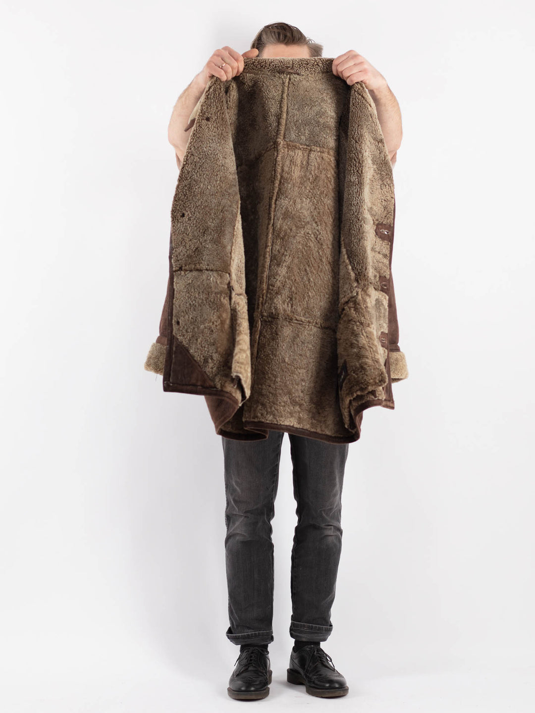 Vintage 90's Men Sheepskin Coat in BrownZ471