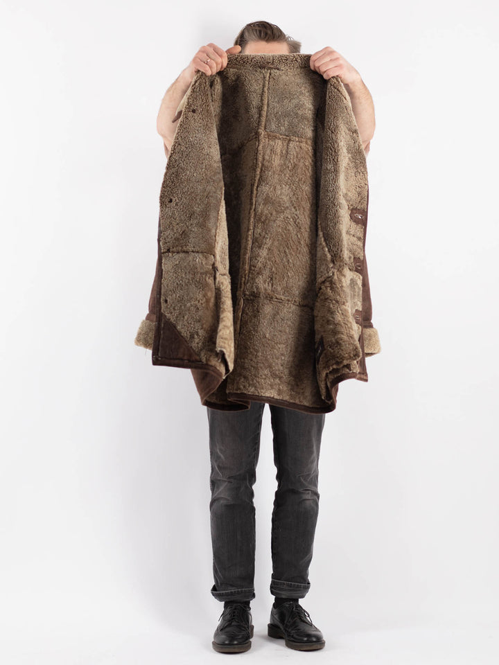 Vintage 90's Men Sheepskin Coat in BrownZ471
