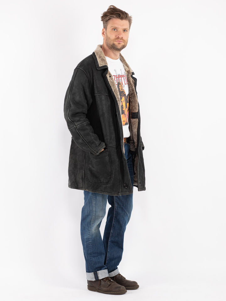 Vintage Men Sheepskin Coat in Black