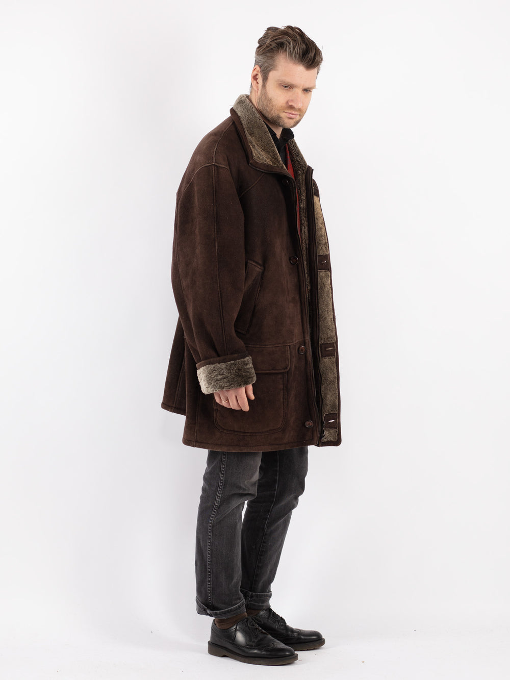 Vintage 90's Men Sheepskin Coat in Brown
