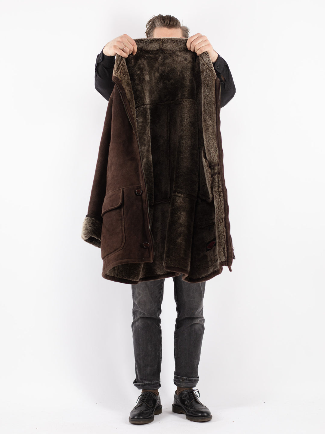 Vintage 90's Men Sheepskin Coat in Brown