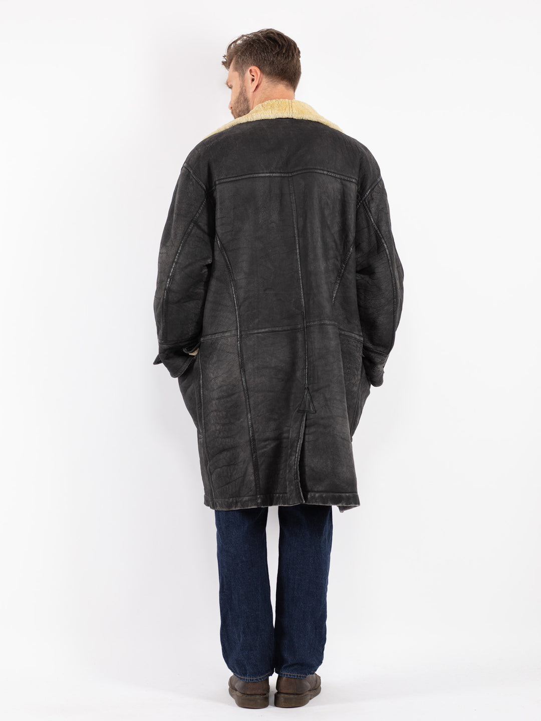Vintage 90's Men Sheepskin Coat in Black