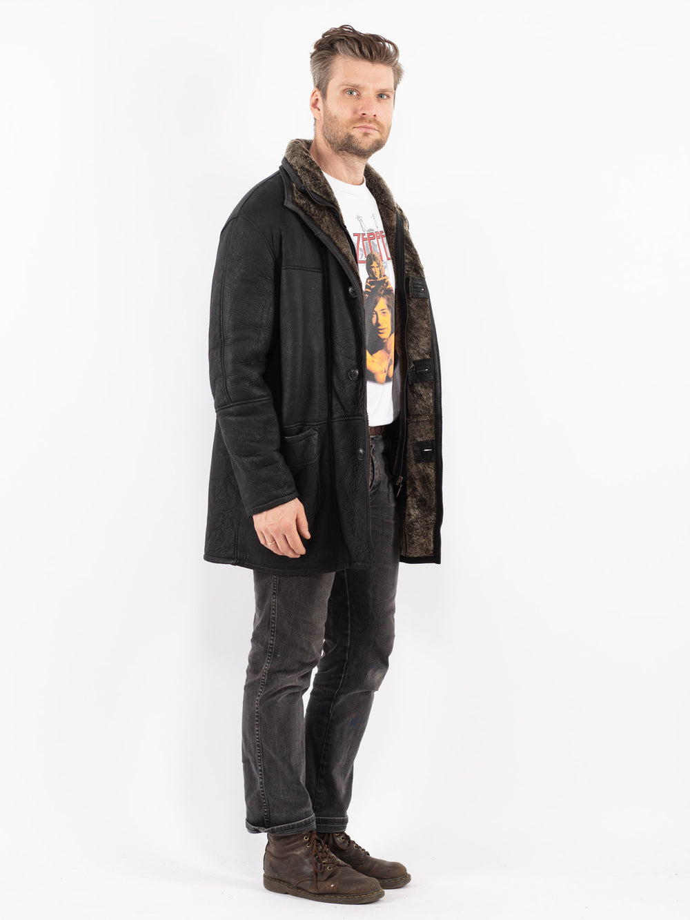 Vintage 90's Men Sheepskin Coat in Black