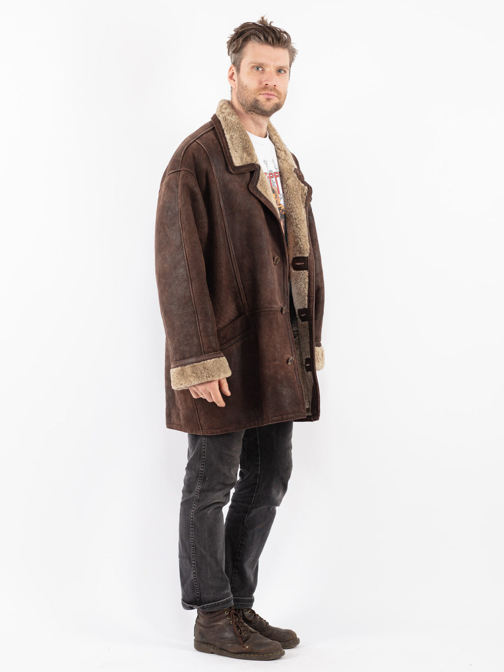 Vintage 90's Men Sheepskin Coat in Brown