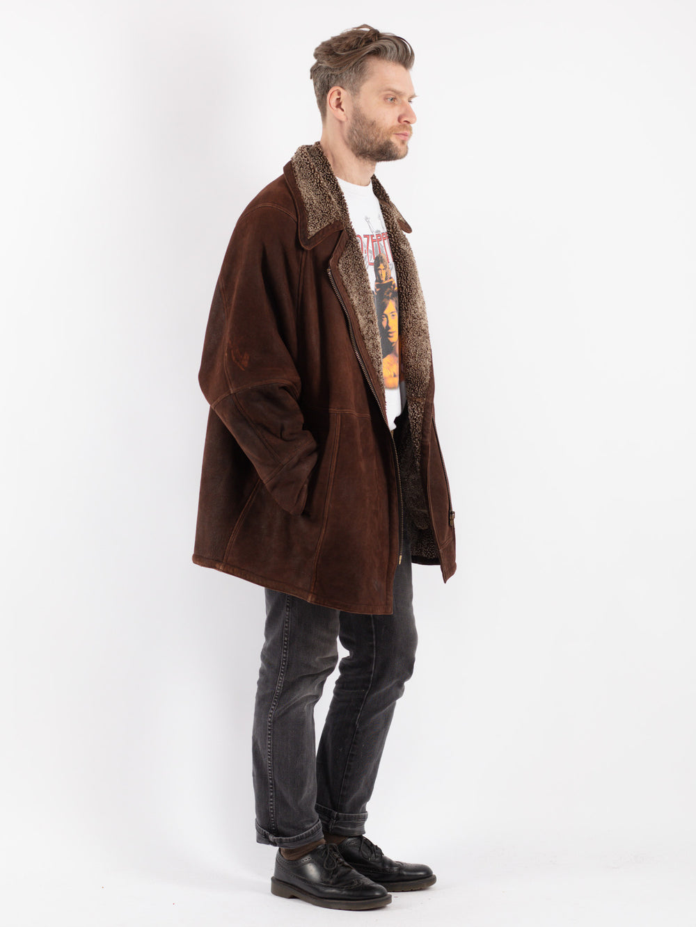 Vintage 90's Men Sheepskin Coat in Brown
