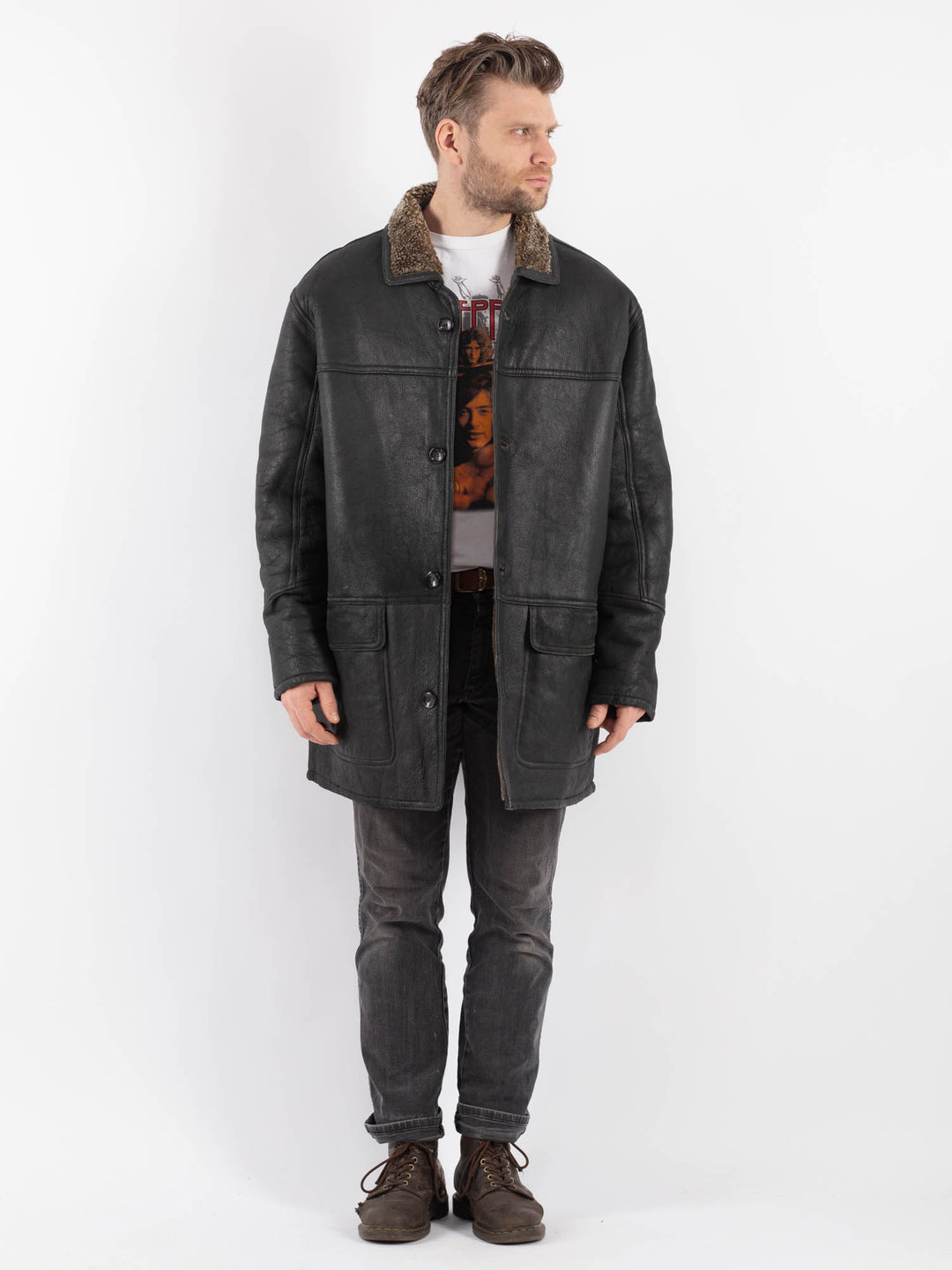 Vintage 90's Men Sheepskin Coat in BlackZ582
