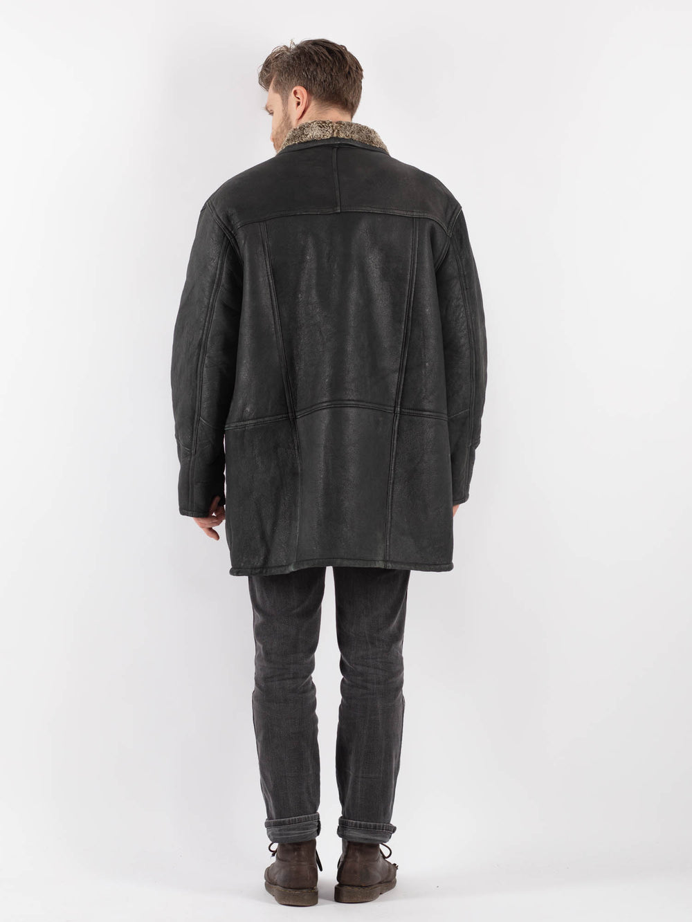 Vintage 90's Men Sheepskin Coat in BlackZ582