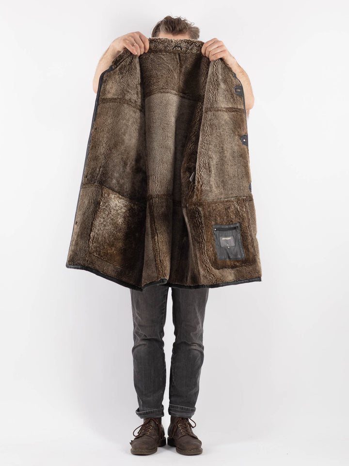 Vintage 90's Men Sheepskin Coat in BlackZ582