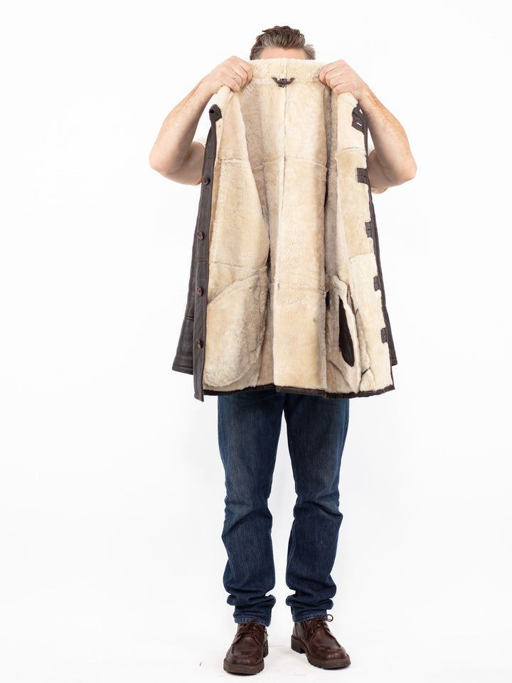 Vintage 90's Men Sheepskin Coat in Brown