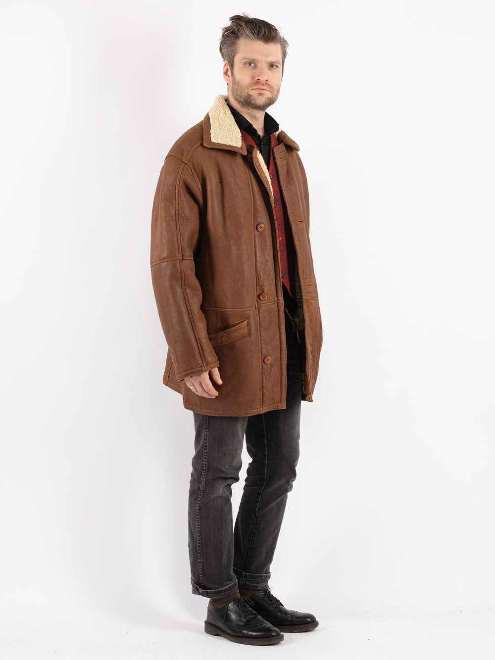 Vintage 90's Men Sheepskin Coat in Brown