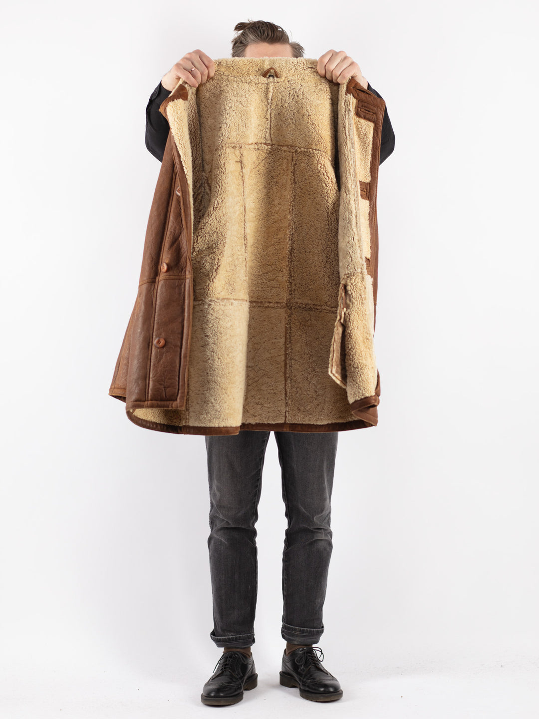 Vintage 90's Men Sheepskin Coat in Brown