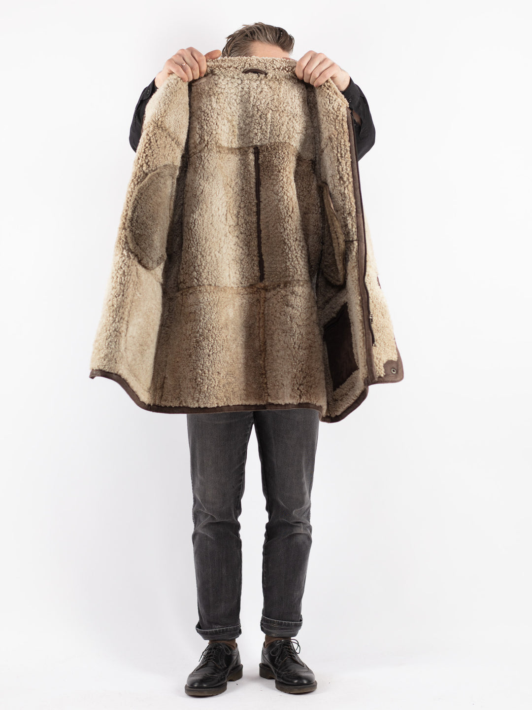 Vintage 90's Men Sheepskin Coat in Brown