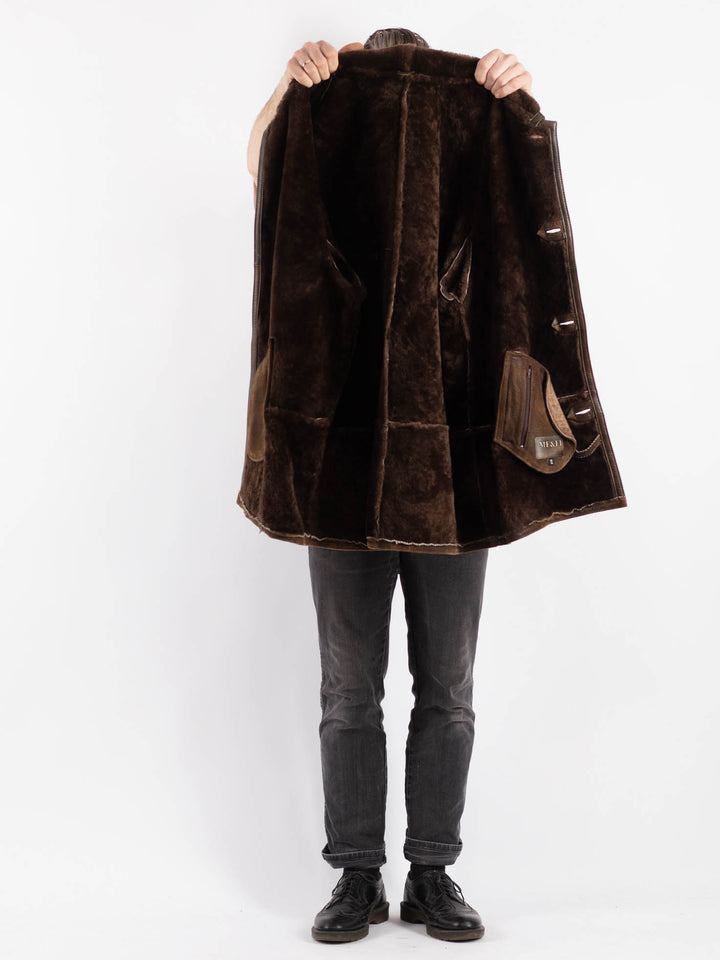 Vintage 90's Men Sheepskin Coat in Brown