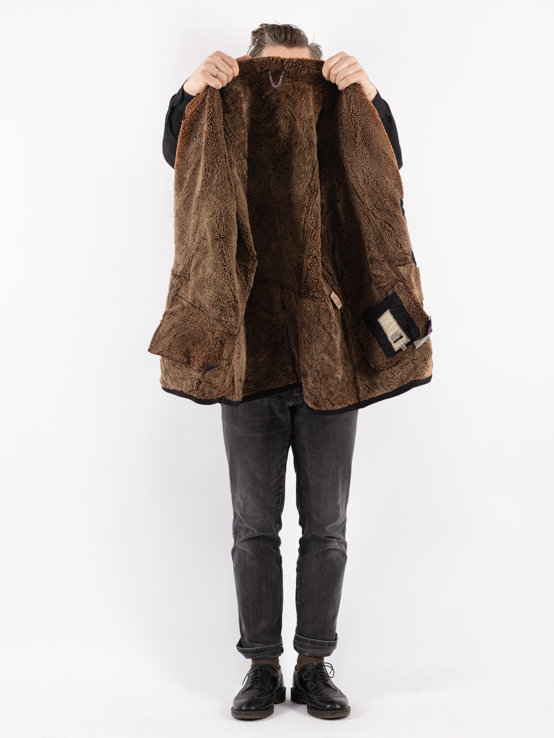 Vintage 90's Men Sheepskin Coat in BlackZ252