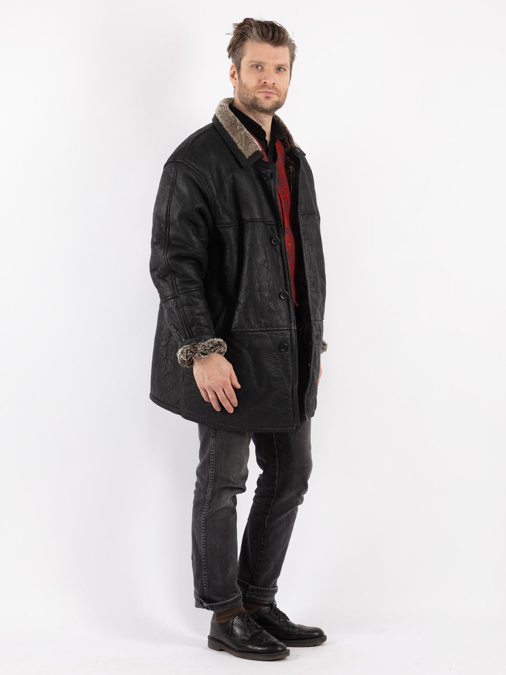 Vintage 90's Men Sheepskin Coat in Black