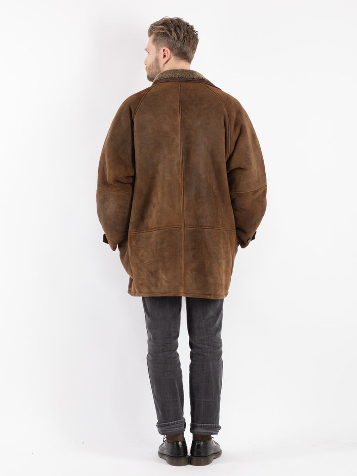 Vintage 90's Men Sheepskin Coat in Brown