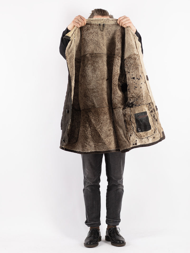 Vintage 90's Men Sheepskin Coat in BrownZ256