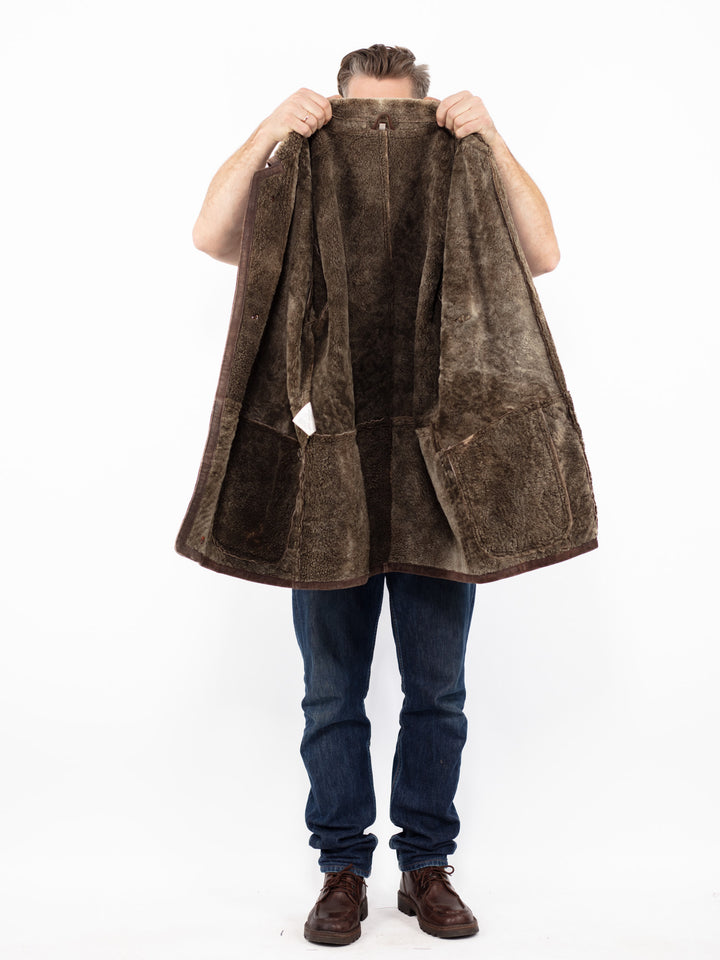 Vintage 90's Men Sheepskin Coat in Brown
