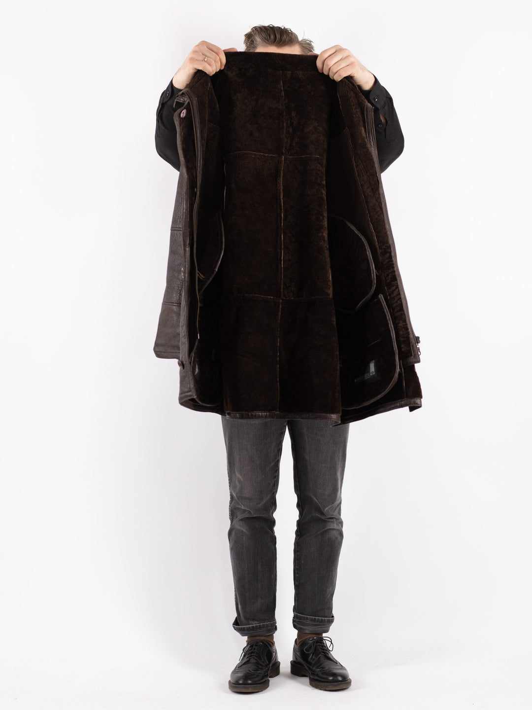Vintage 00's Men Sheepskin Coat in BrownZ259
