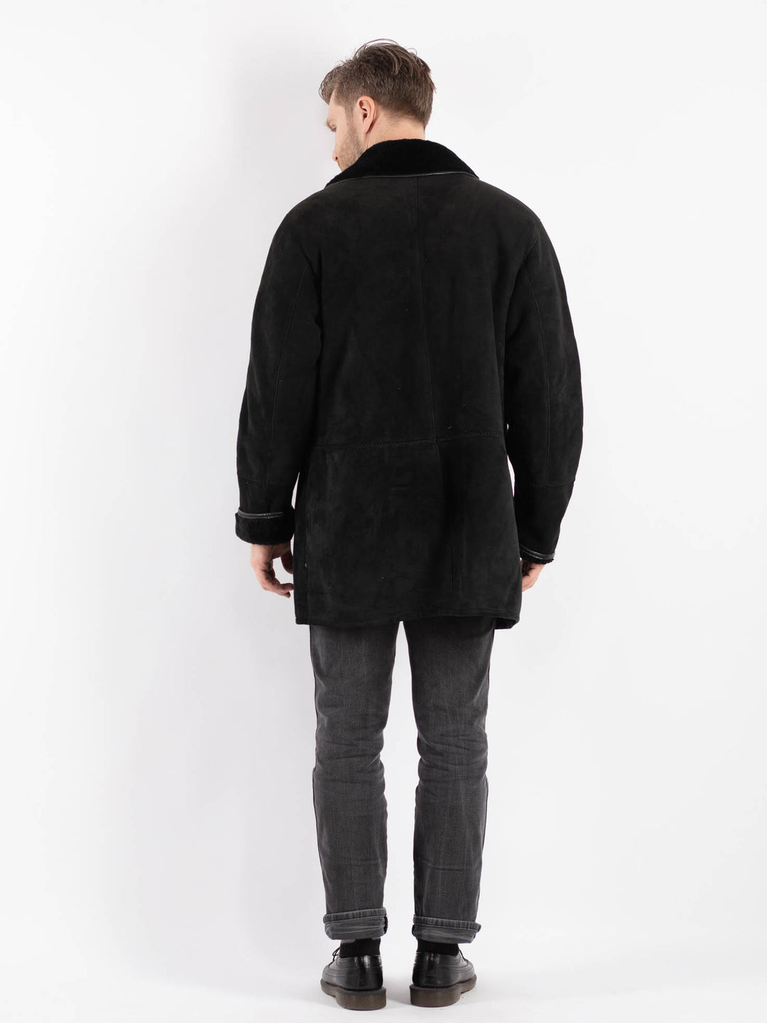 Vintage 90's Men Sheepskin in Black