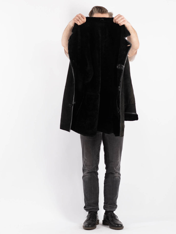 Vintage 90's Men Sheepskin in Black