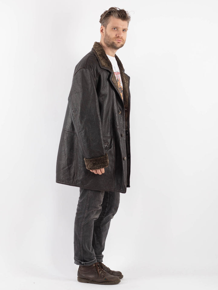 Vintage 90's Men Sheepskin Coat in Brown