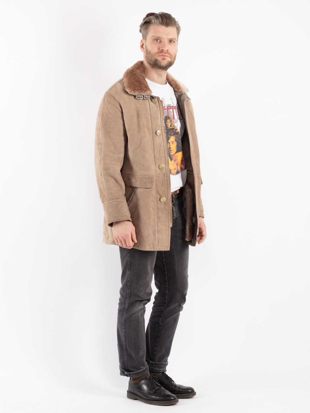Vintage 90's Men Sheepskin Coat in Beige