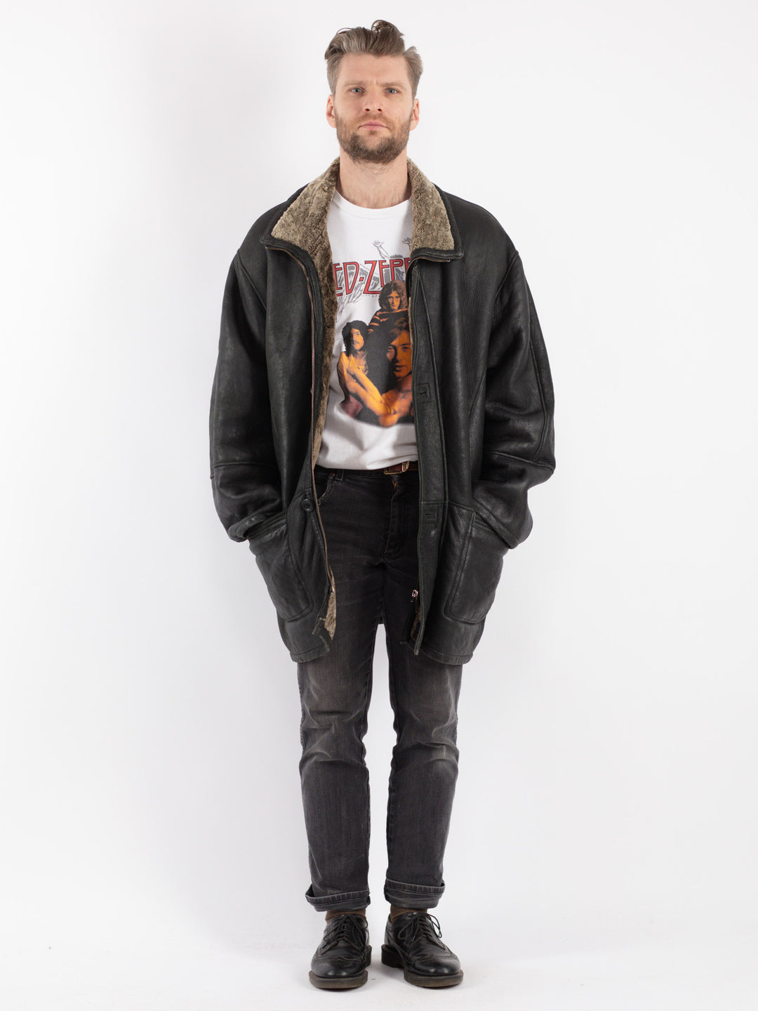 Vintage 90's Men Sheepskin in BlackZ407