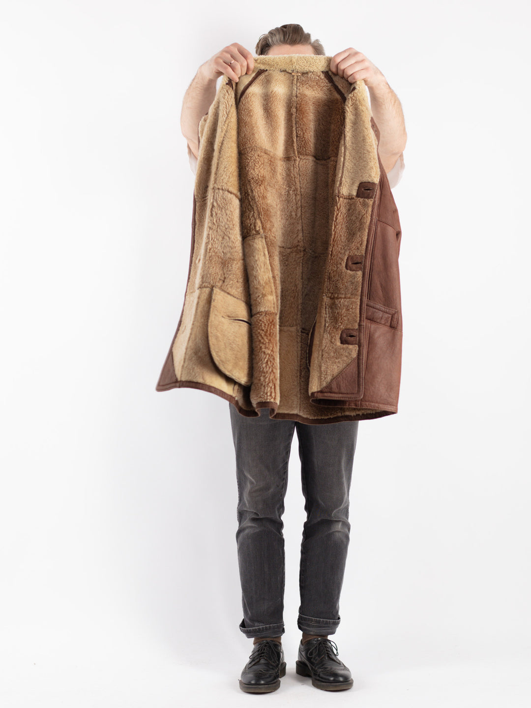 Vintage 90's Men Sheepskin Coat in BrownZ408