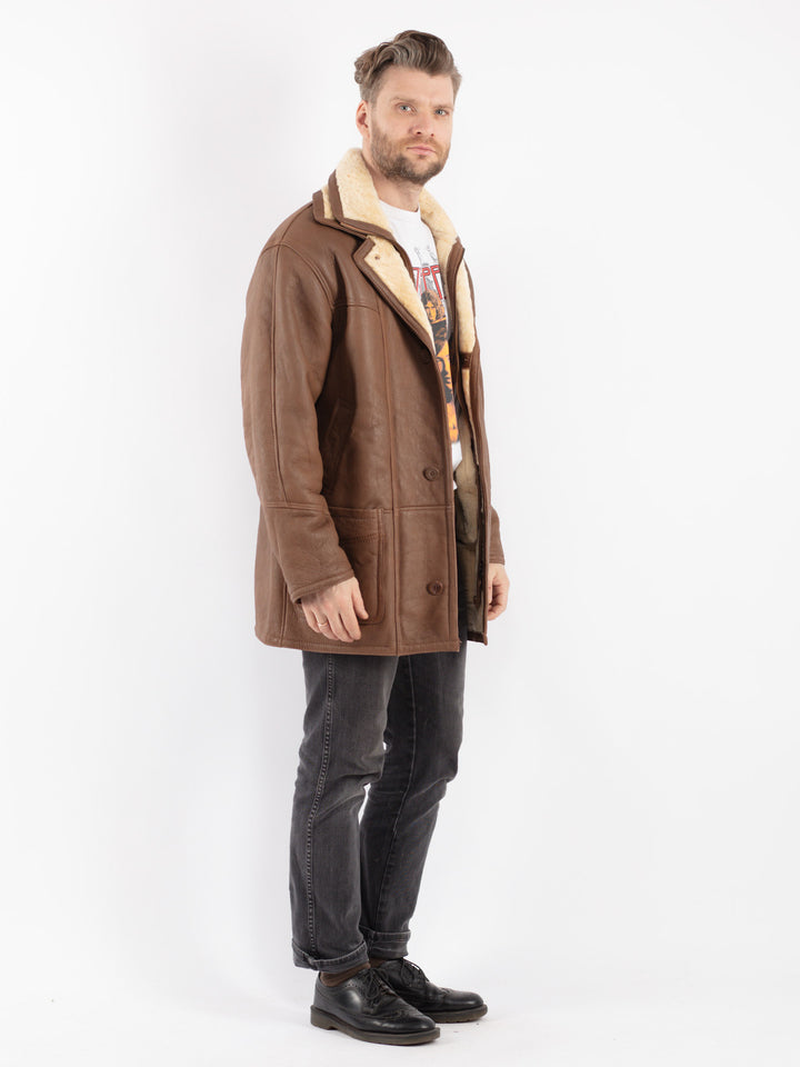 Vintage 90's Men Sheepskin Coat in Brown