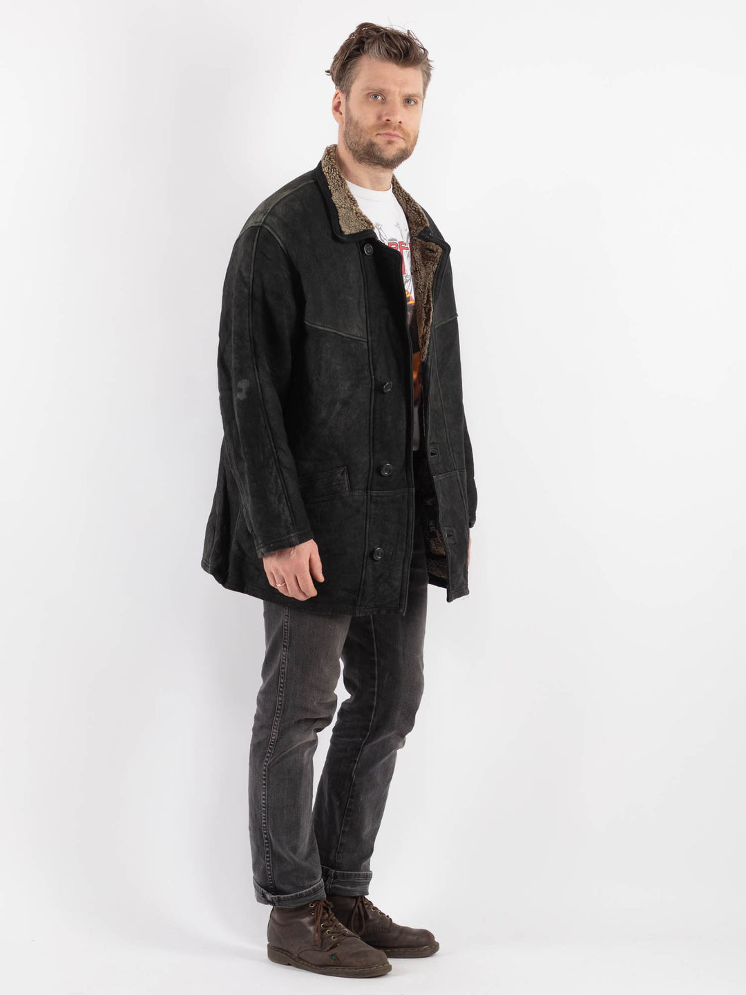 Vintage 90's Men Sheepskin Coat in BlackZ629