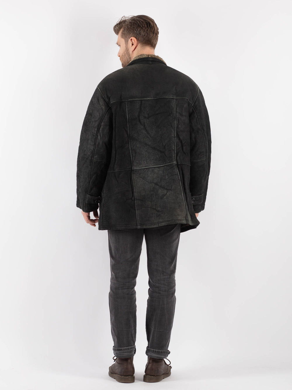 Vintage 90's Men Sheepskin Coat in BlackZ629