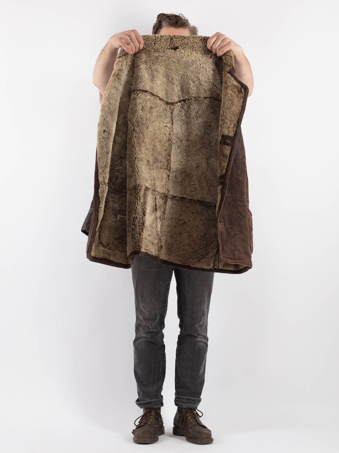 Vintage 90's Men Sheepskin Coat in BrownZ631