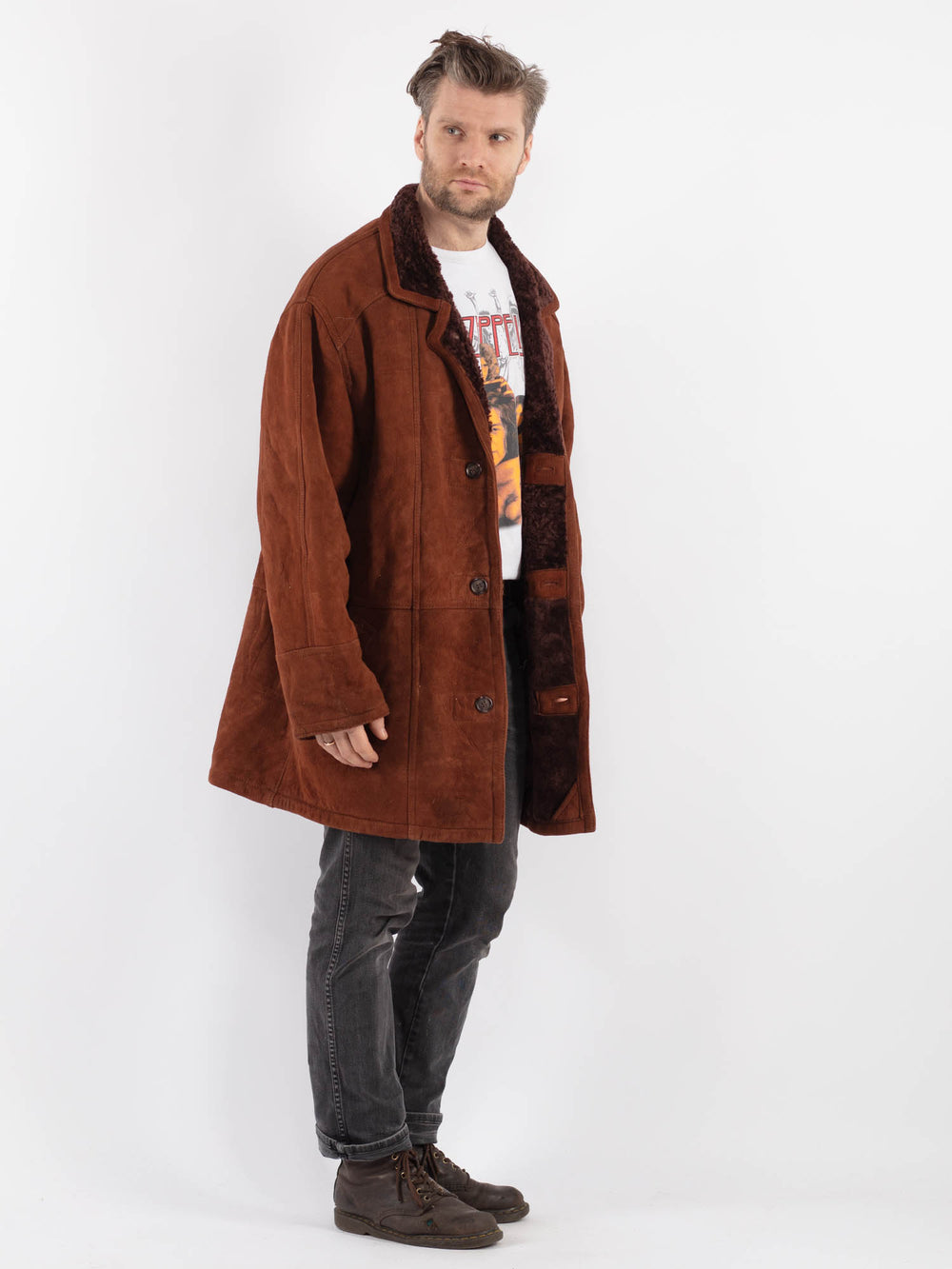 Vintage 90's Men Sheepskin Coat in BrownZ635