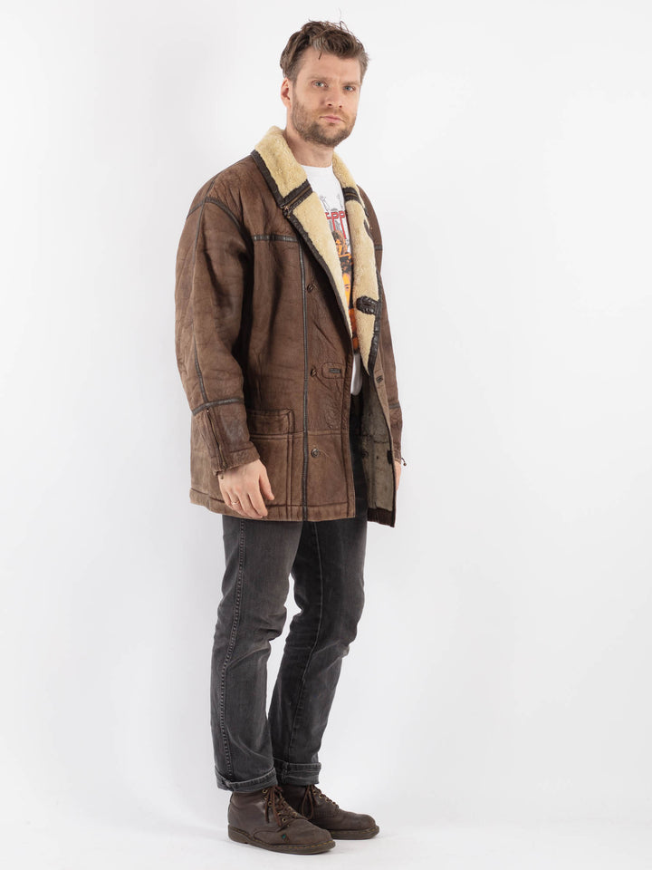 Vintage 90's Men Sheepskin Coat in BrownZ643