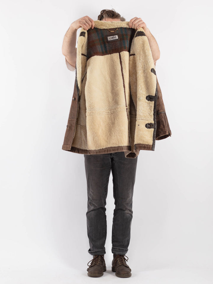 Vintage 90's Men Sheepskin Coat in BrownZ643