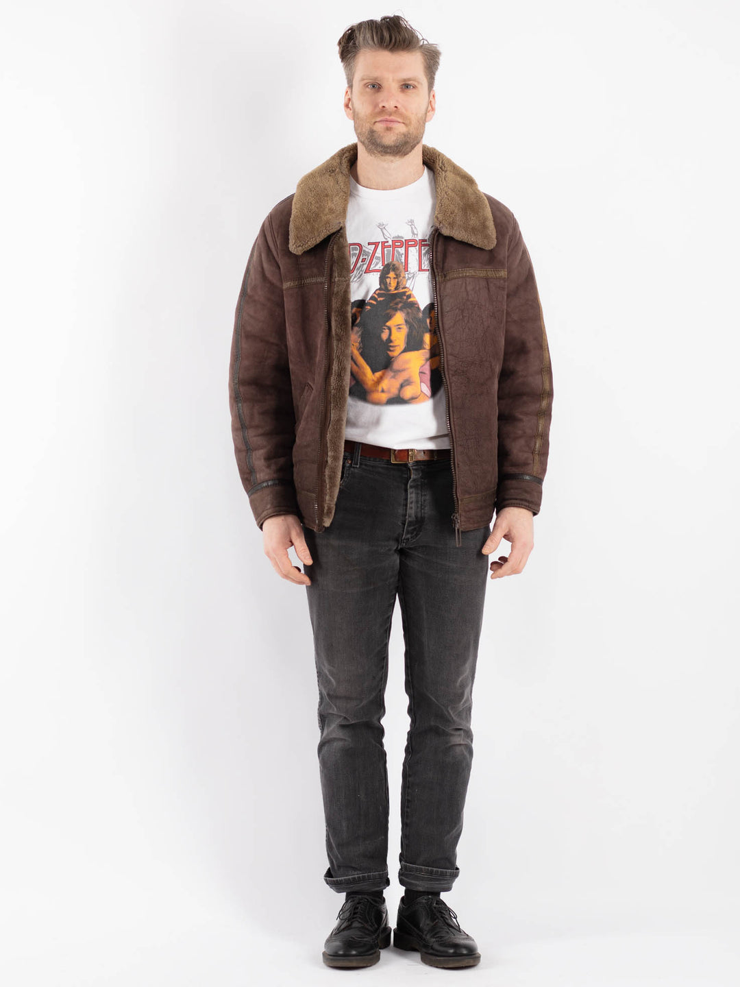 Vintage 90's Men Sheepskin Coat in BrownZ448