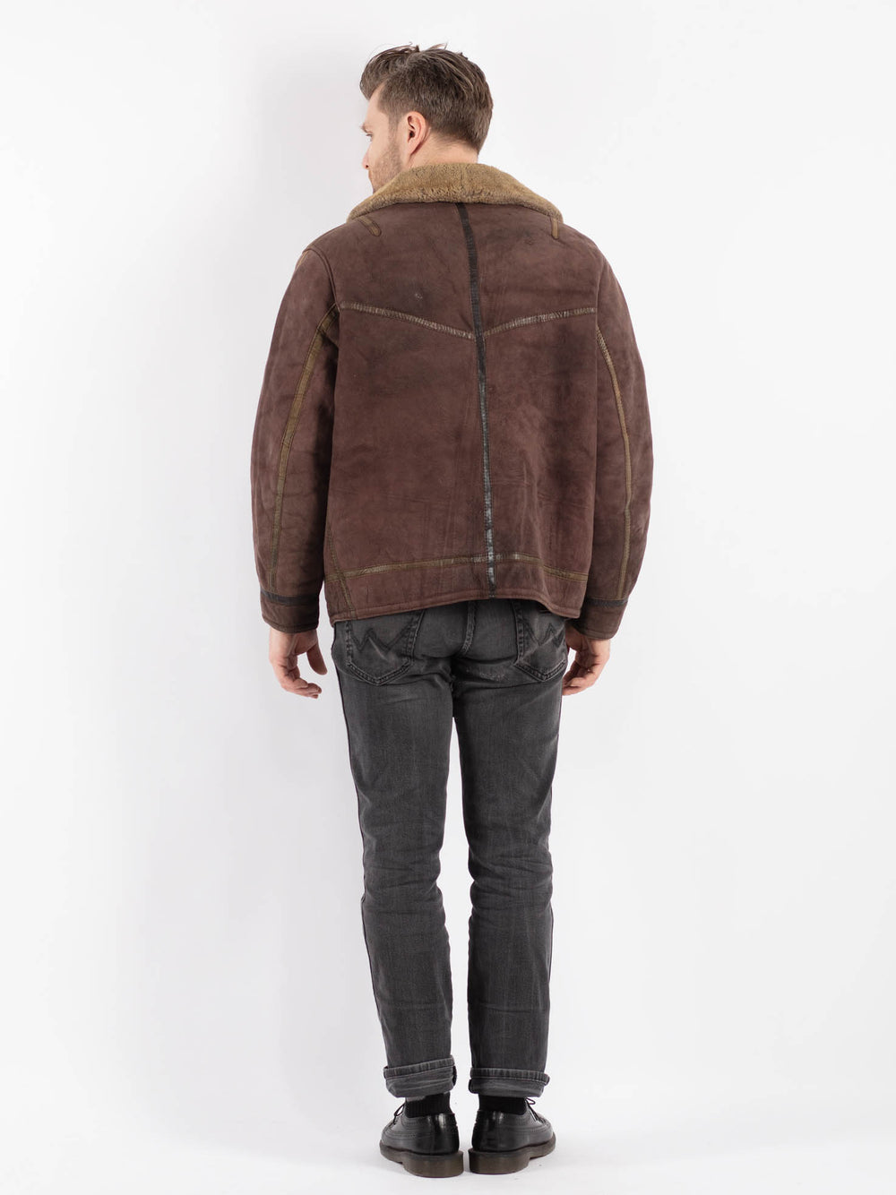 Vintage 90's Men Sheepskin Coat in BrownZ448