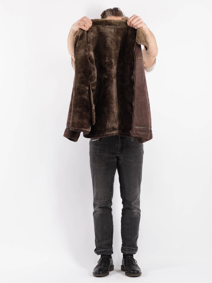 Vintage 90's Men Sheepskin Coat in BrownZ448